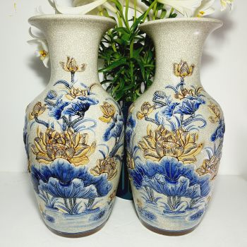 Lọ lục bình men rạn gốm sứ bát tràng đắp nổi hoa sen H47